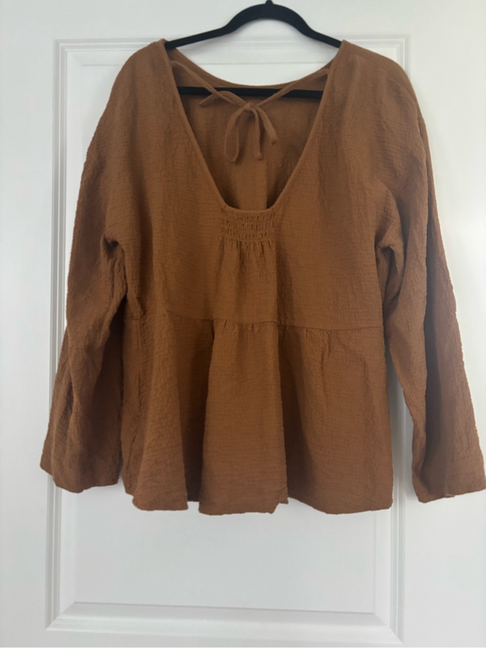 Madewell Textured Peplum Blouse in Brown - Picture 2 of 3
